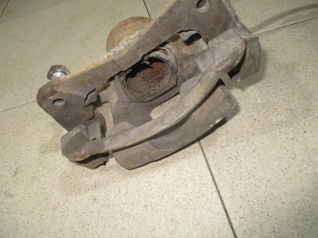 Суппорт передний правый, 1000 рублей, Пермь