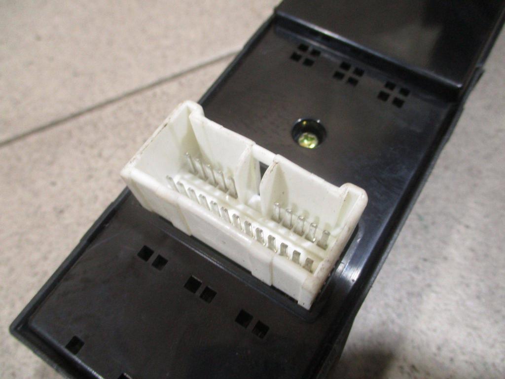 Кнопка стеклоподъемника, 700 рублей, Пермь