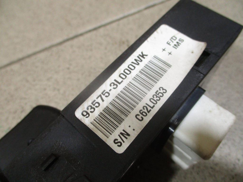 Кнопка стеклоподъемника, 700 рублей, Пермь