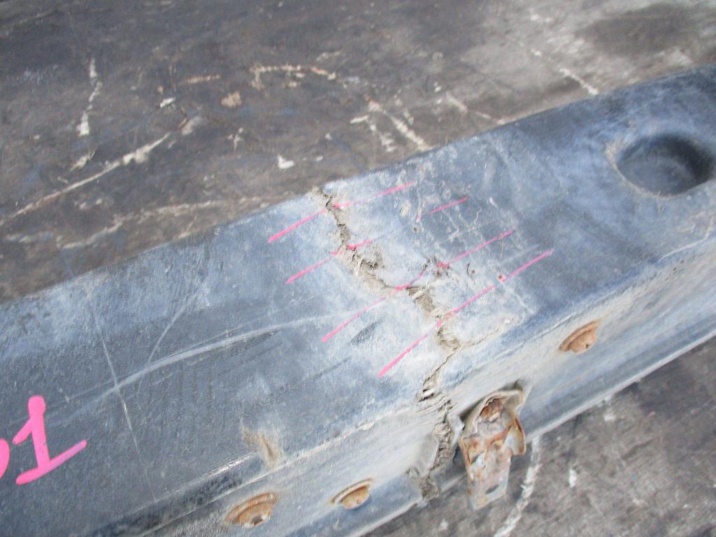 Усилитель переднего бампера, 2000 рублей, Пермь