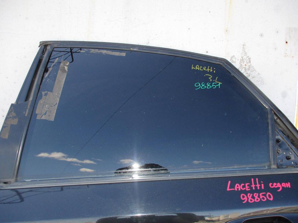 Стекло двери задней левой, 1000 рублей, Пермь