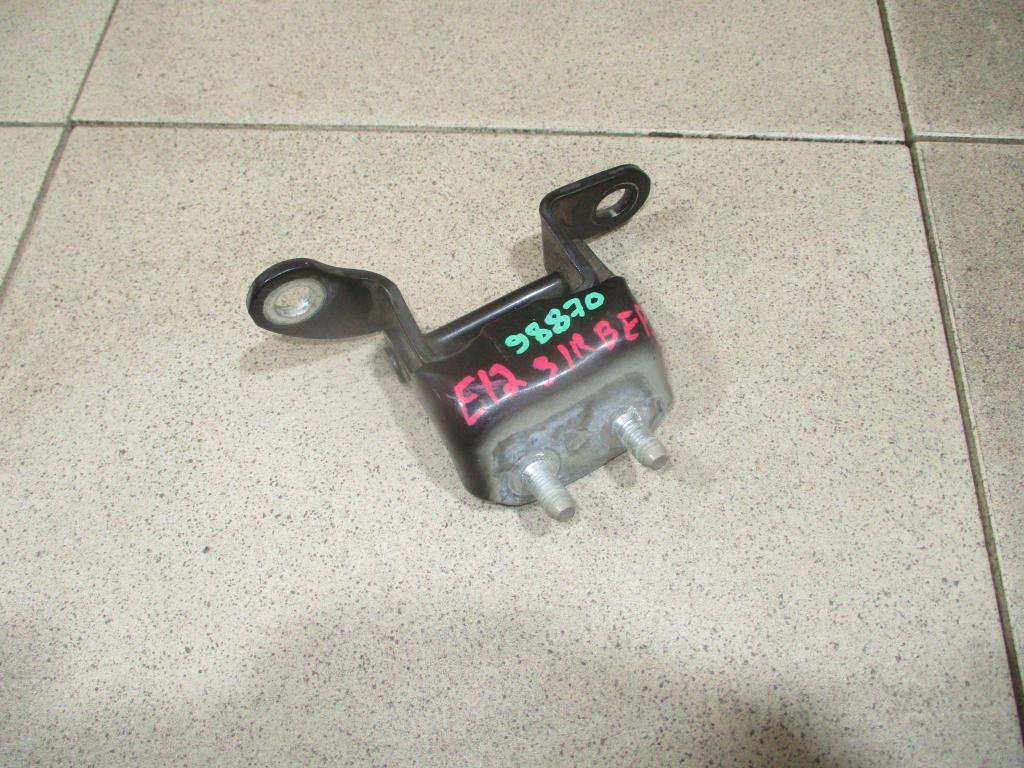 Петля двери задней правой верхняя, 550 рублей, Пермь