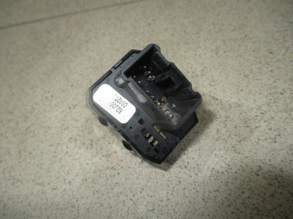 Переключатель регулировки зеркала, 500 рублей, Пермь