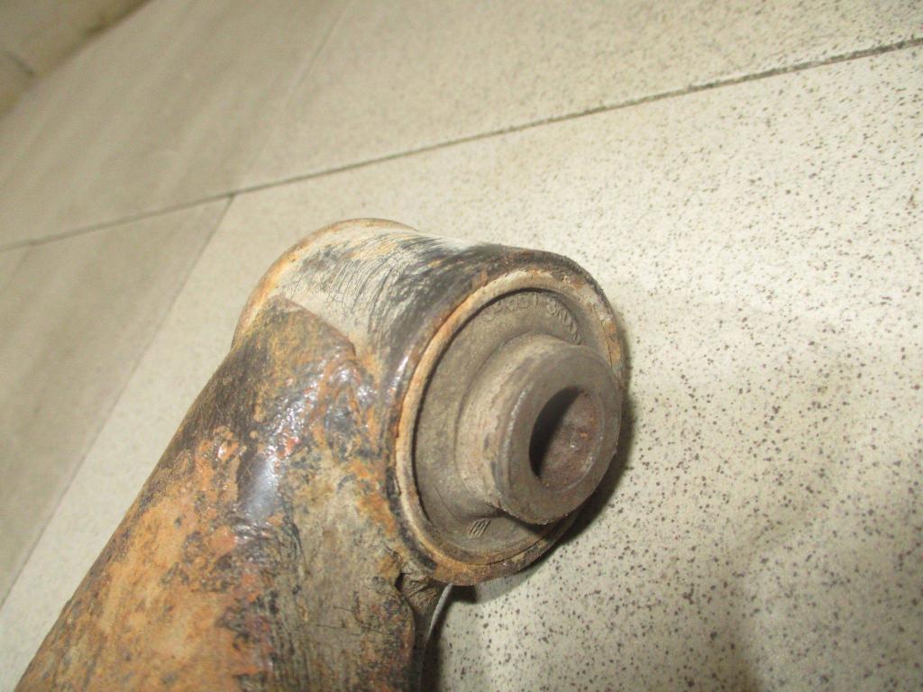 Рычаг передний нижний правый, 2000 рублей, Пермь