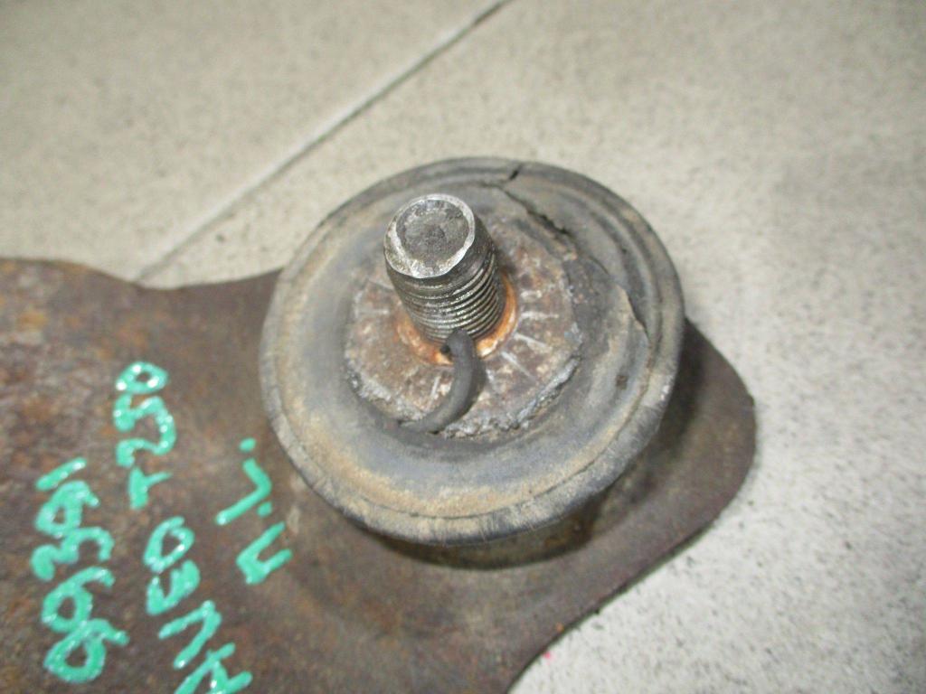 Кронштейн подрамника, 500 рублей, Пермь