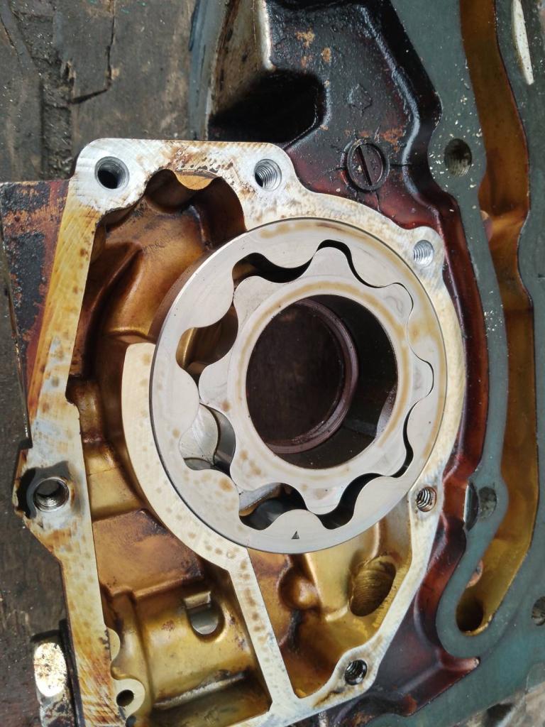 Насос масляный, 6000 рублей, Пермь