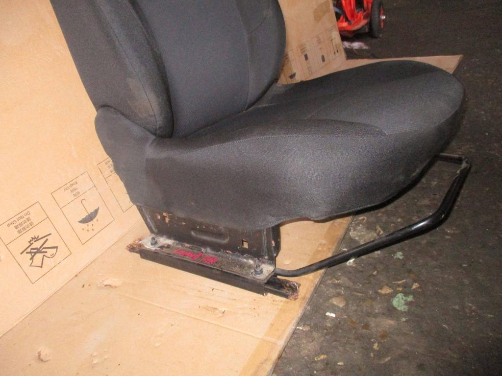 Сиденье переднее правое, 4000 рублей, Пермь