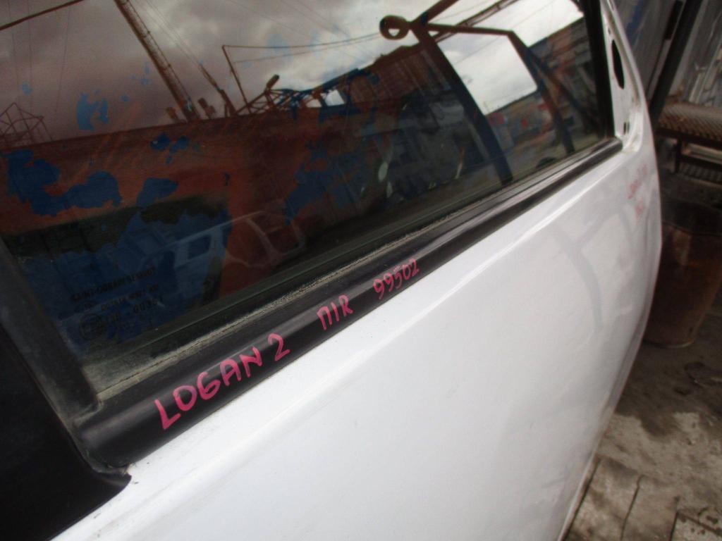 Накладка стекла переднего правого, 1000 рублей, Пермь