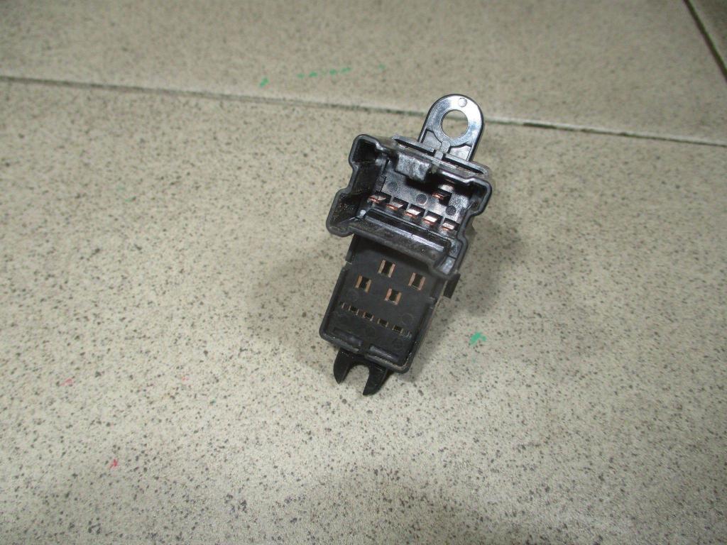 Кнопка стеклоподъемника, 500 рублей, Пермь