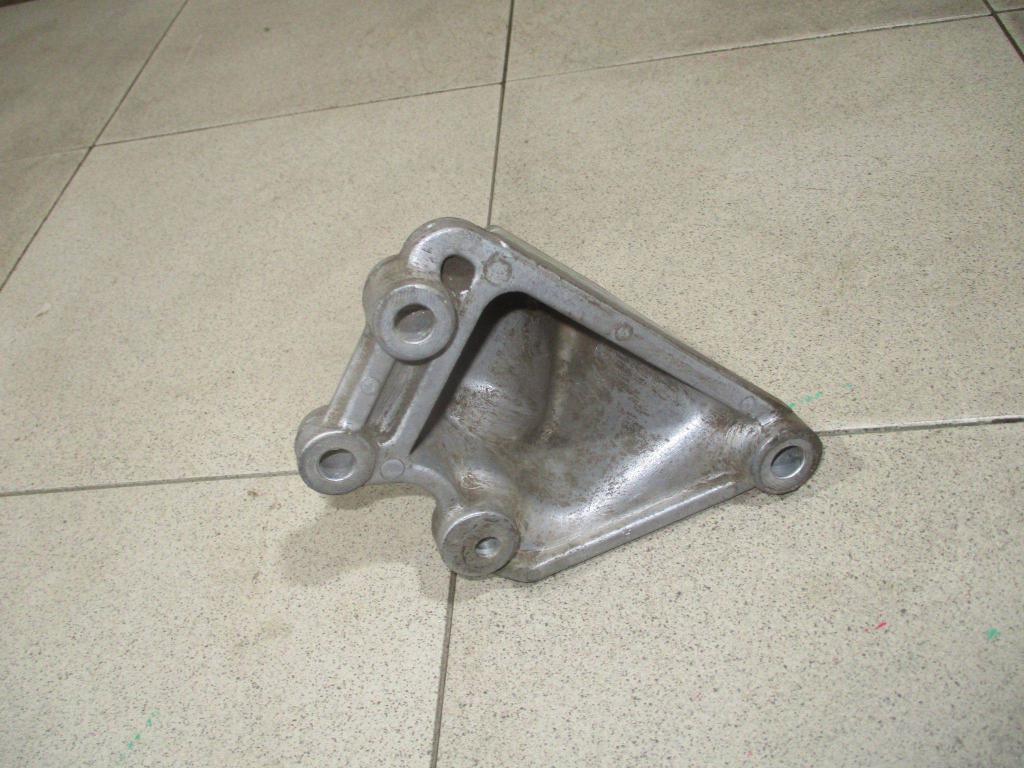 Кронштейн двигателя левый, 1000 рублей, Пермь