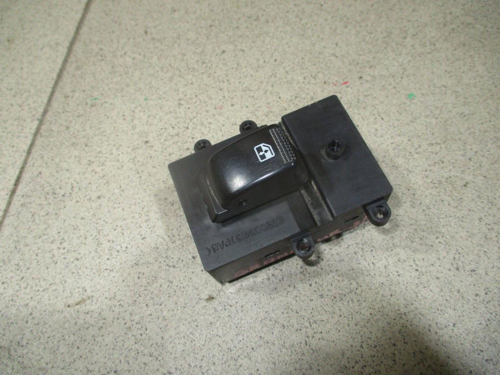 Кнопка стеклоподъемника, 500 рублей, Пермь