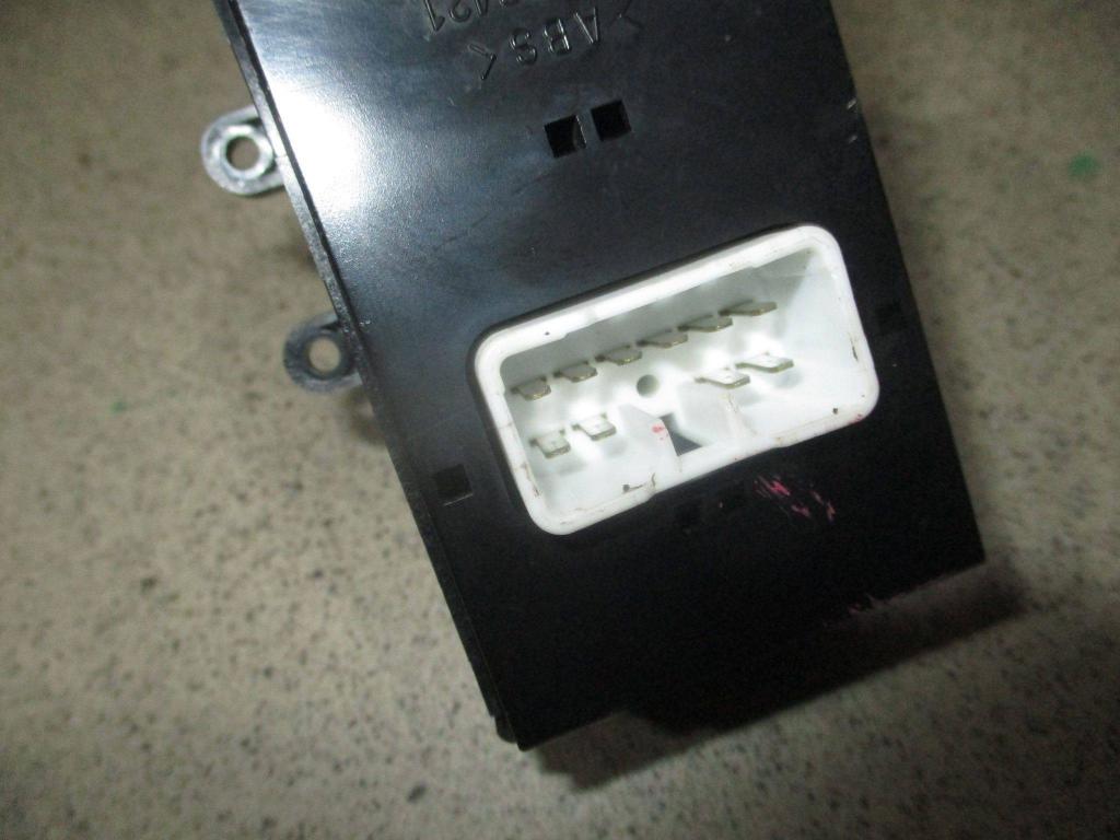 Кнопка стеклоподъемника, 500 рублей, Пермь