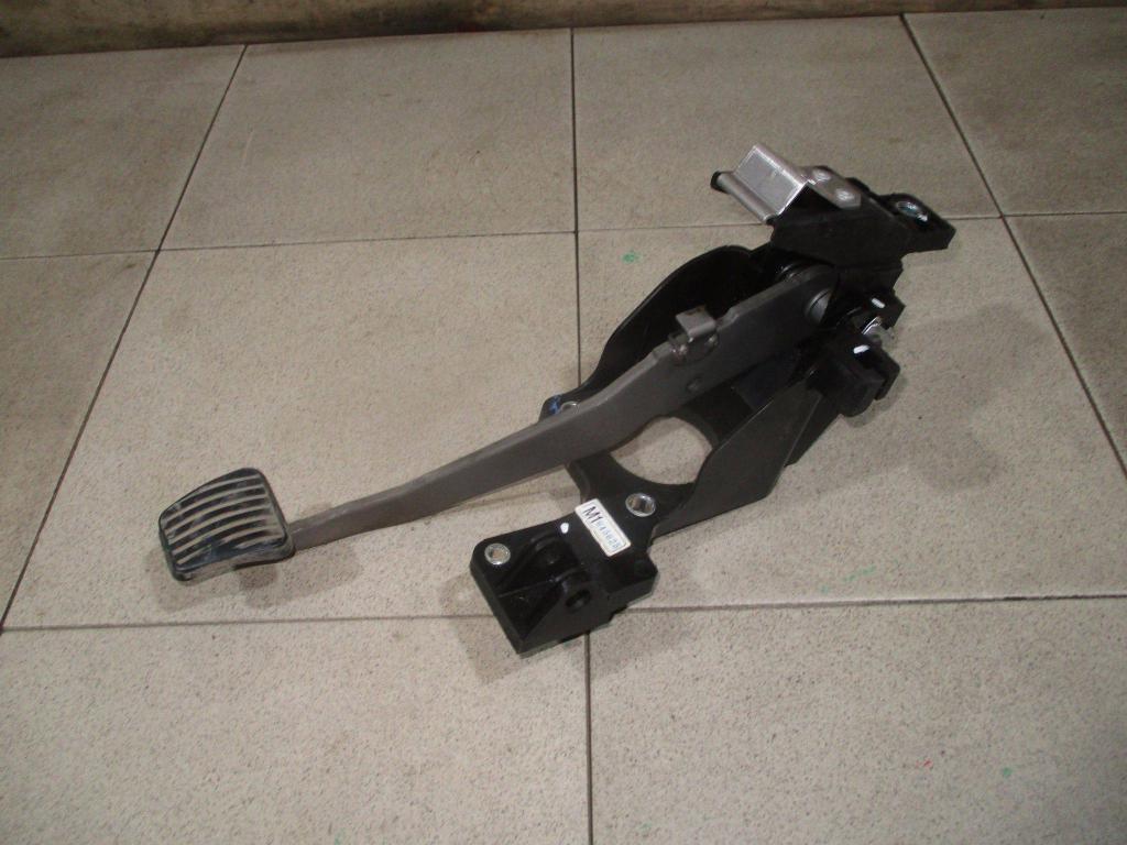 Педаль тормоза, 500 рублей, Пермь