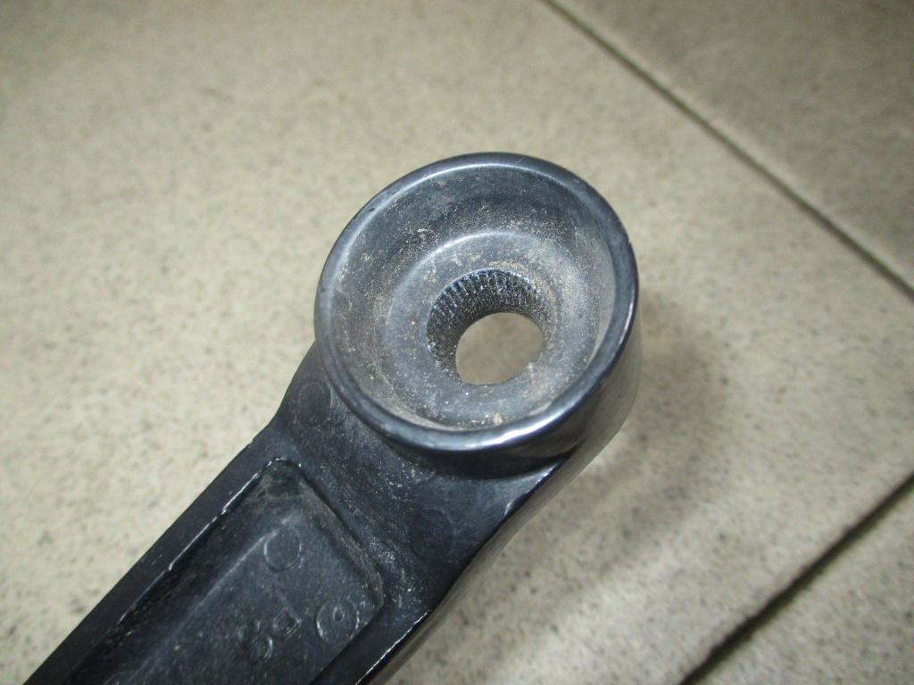 Поводок стеклоочистителя передний правый, 500 рублей, Пермь