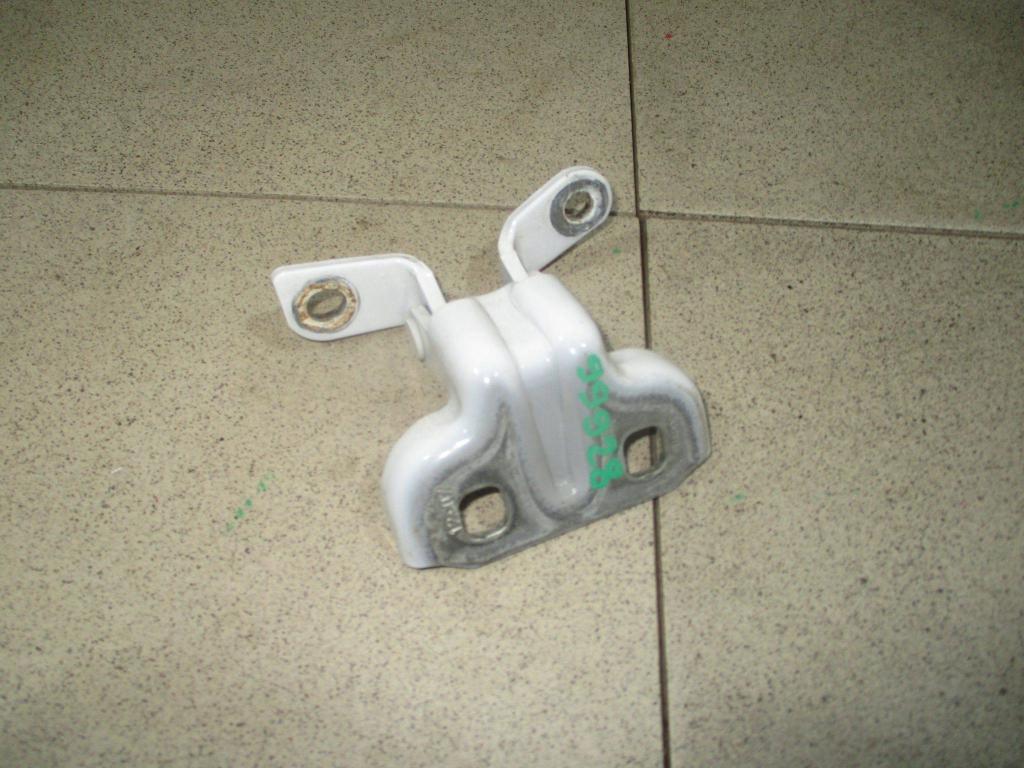 Петля двери задней левой верхняя, 500 рублей, Пермь