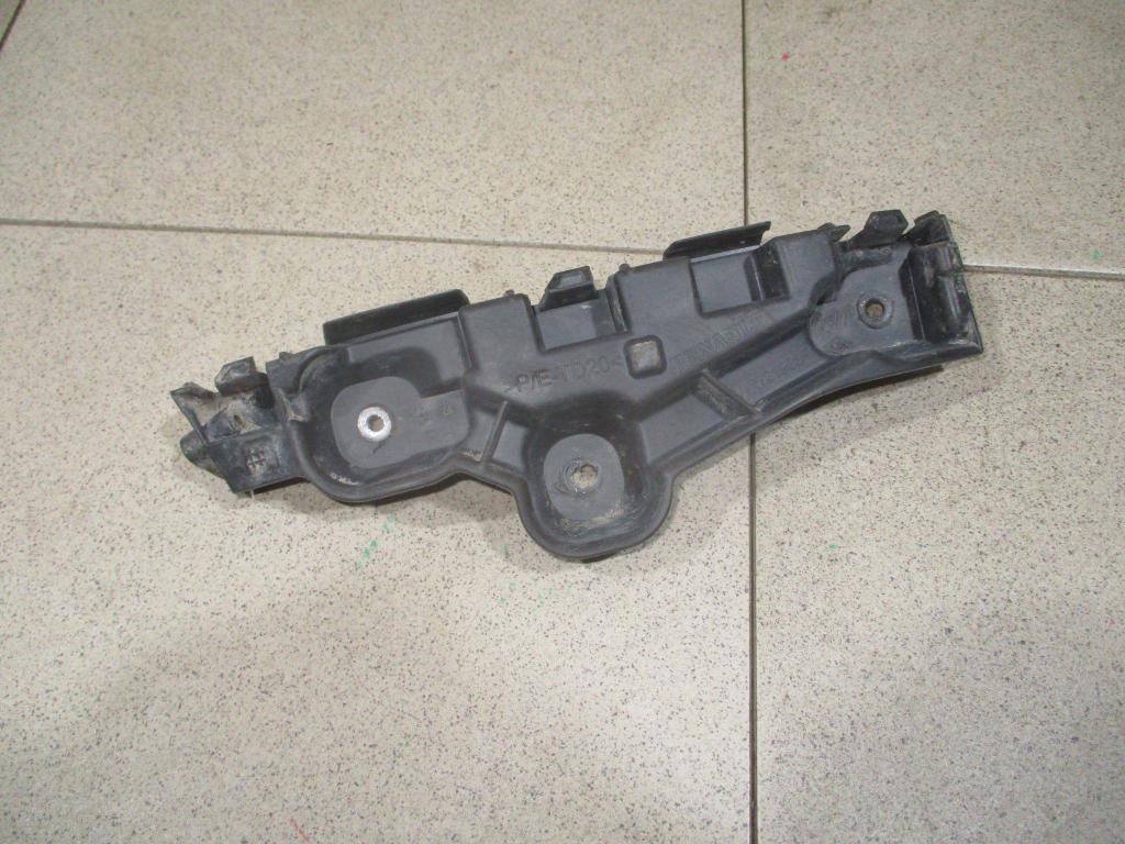 Кронштейн переднего бампера правый, 1000 рублей, Пермь