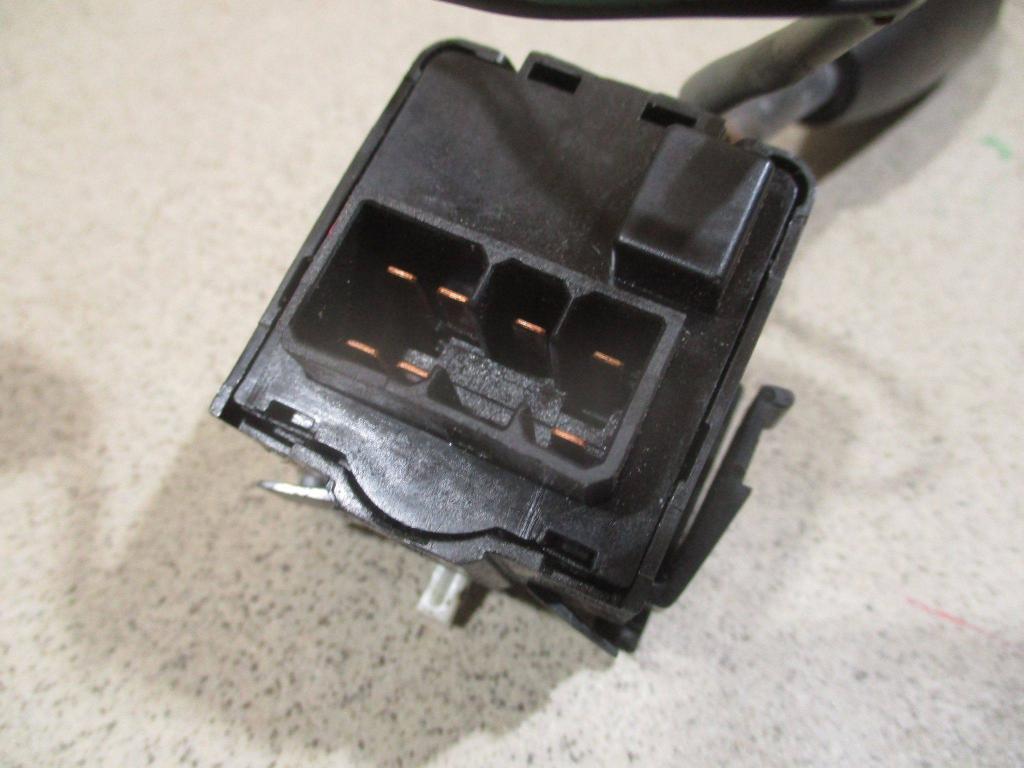 Переключатель поворотов подрулевой, 1000 рублей, Пермь