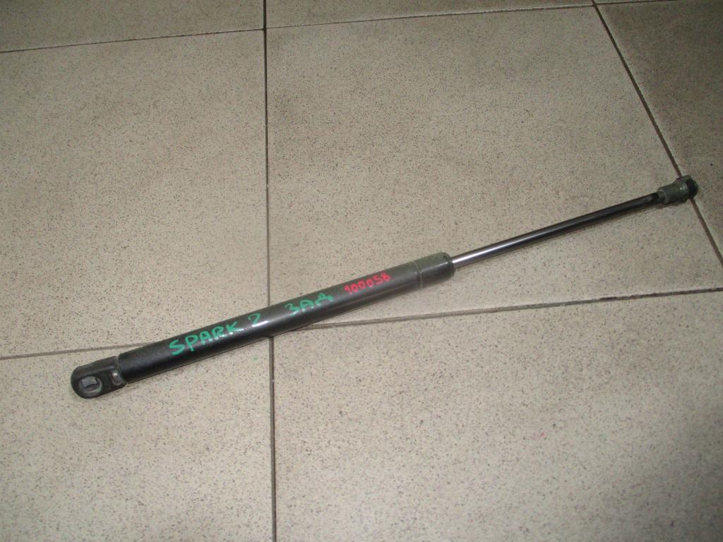 Амортизатор двери багажника, 500 рублей, Пермь