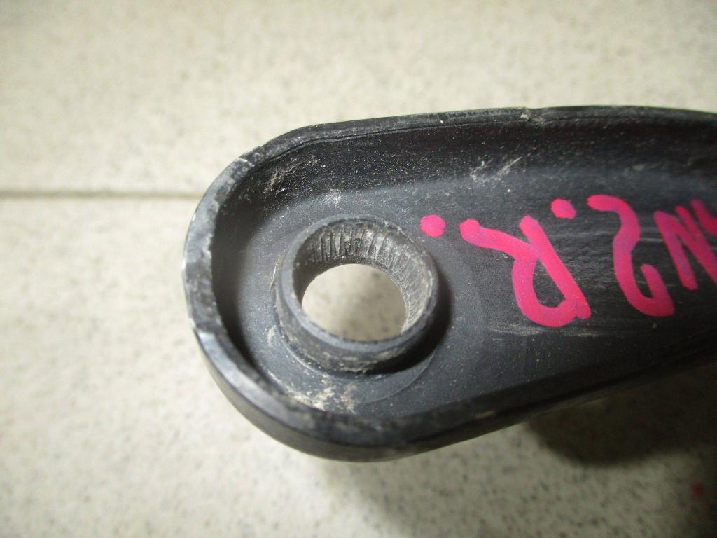 Поводок стеклоочистителя передний правый, 700 рублей, Пермь