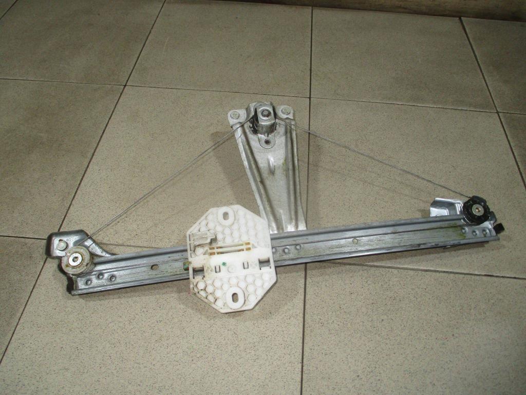 Стеклоподъемник механический задний левый, 500 рублей, Пермь