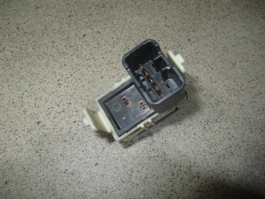 Кнопка стеклоподъемника, 500 рублей, Пермь