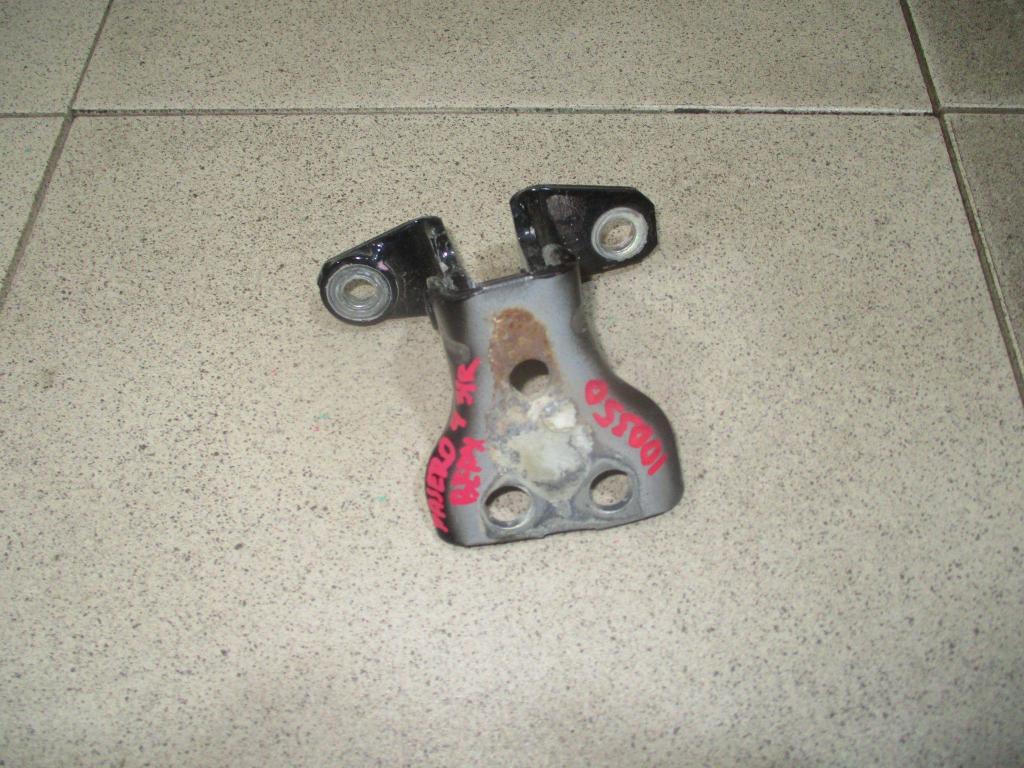 Петля двери задней правой верхняя, 500 рублей, Пермь