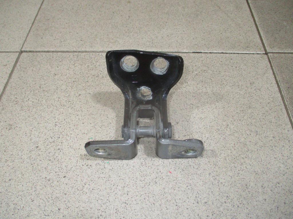 Петля двери задней левой верхняя, 500 рублей, Пермь