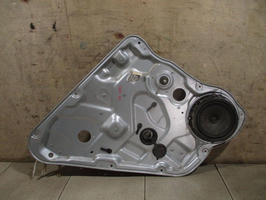 Стеклоподъемник механический задний левый, 1500 рублей, Пермь