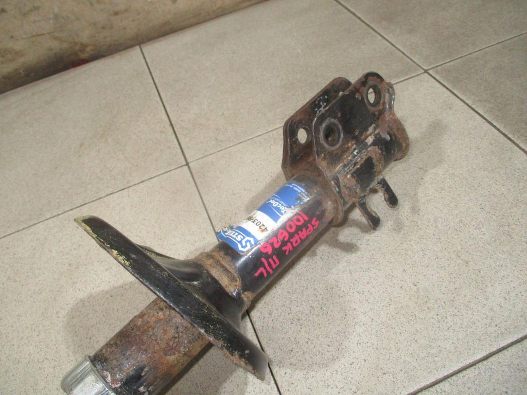 Амортизатор передний левый, 1000 рублей, Пермь