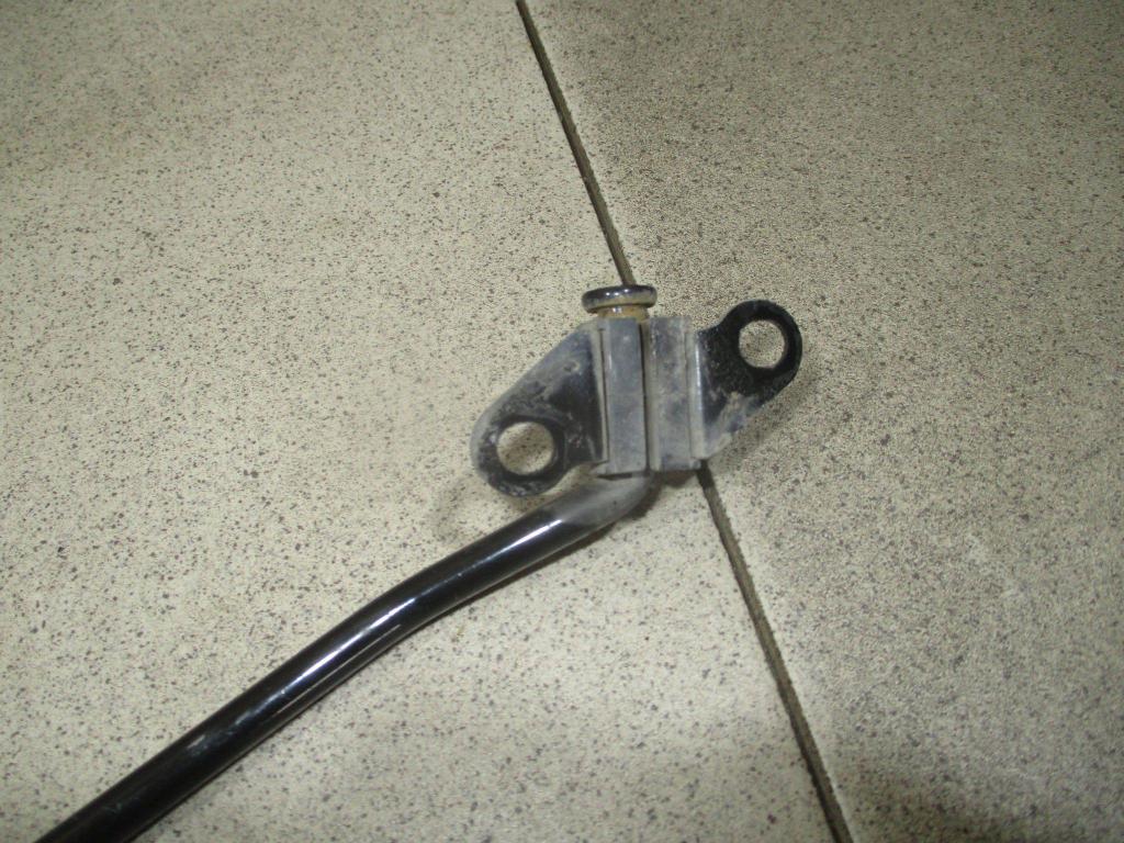 Держатель капота, 500 рублей, Пермь