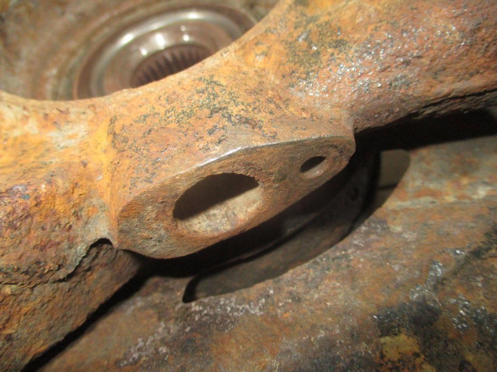 Кулак поворотный передний левый, 3000 рублей, Пермь