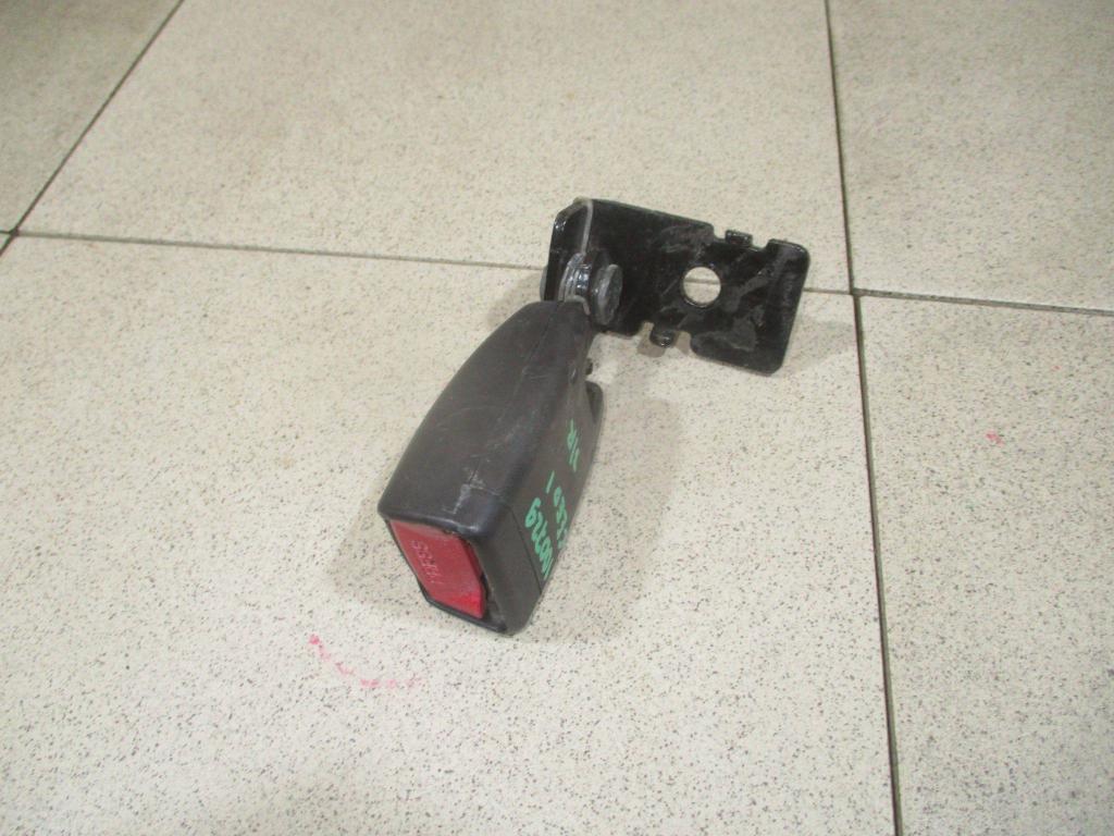 Ответная часть ремня безопасности, 500 рублей, Пермь