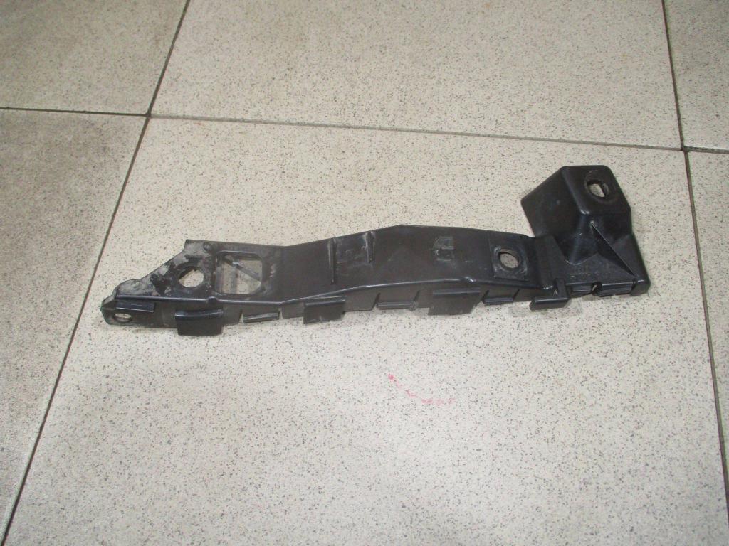 Кронштейн переднего бампера правый, 500 рублей, Пермь