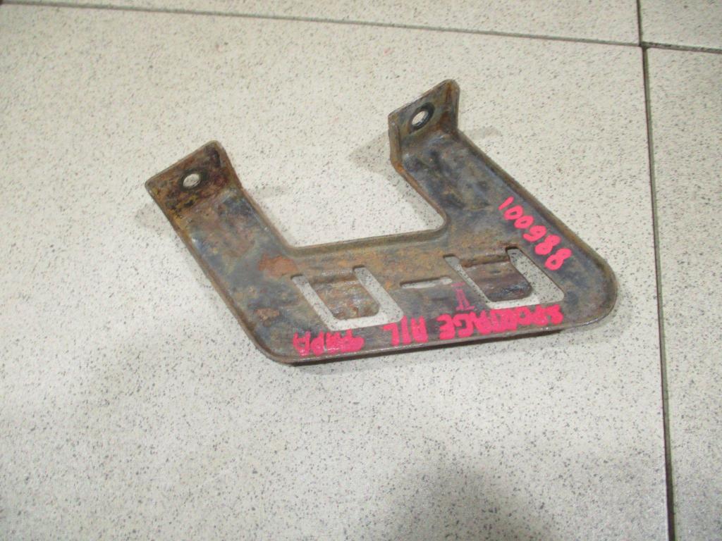 Кронштейн переднего бампера левый, 500 рублей, Пермь