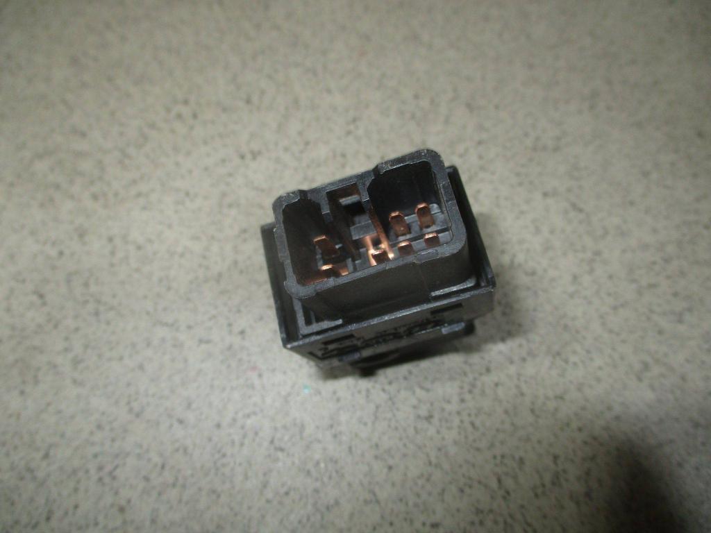 Кнопка стеклоподъемника, 500 рублей, Пермь