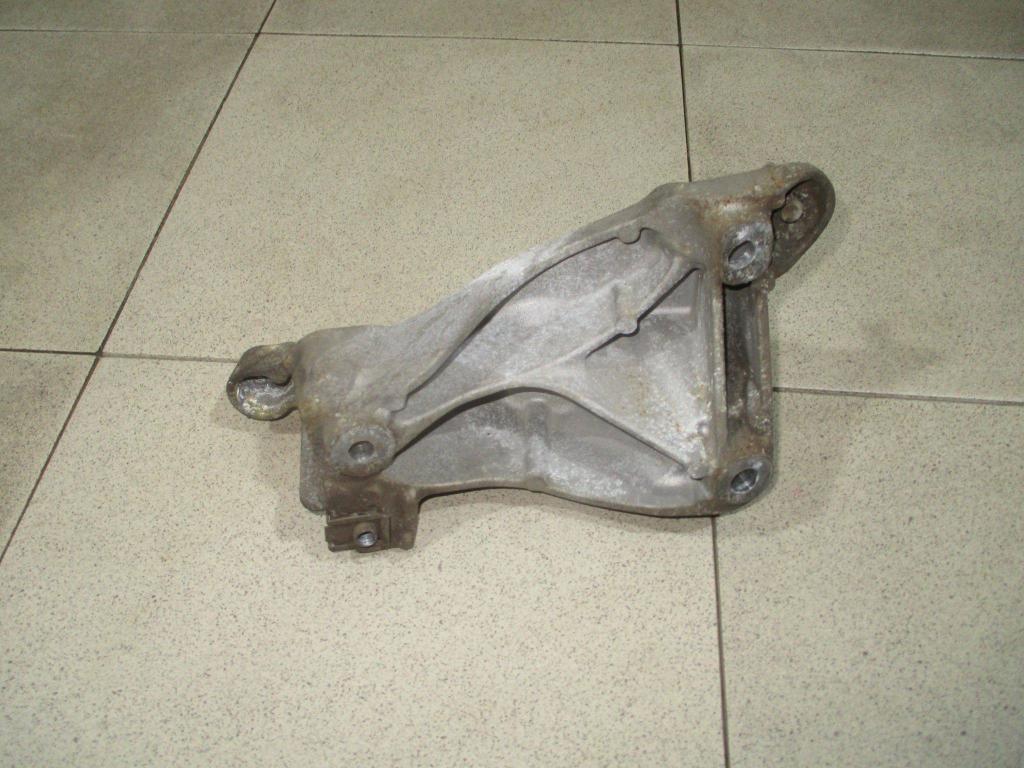 Кронштейн КПП левый, 1500 рублей, Пермь