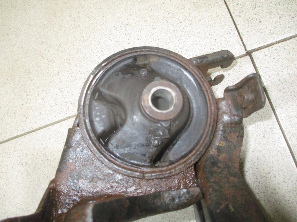 Опора КПП левая, 1000 рублей, Пермь