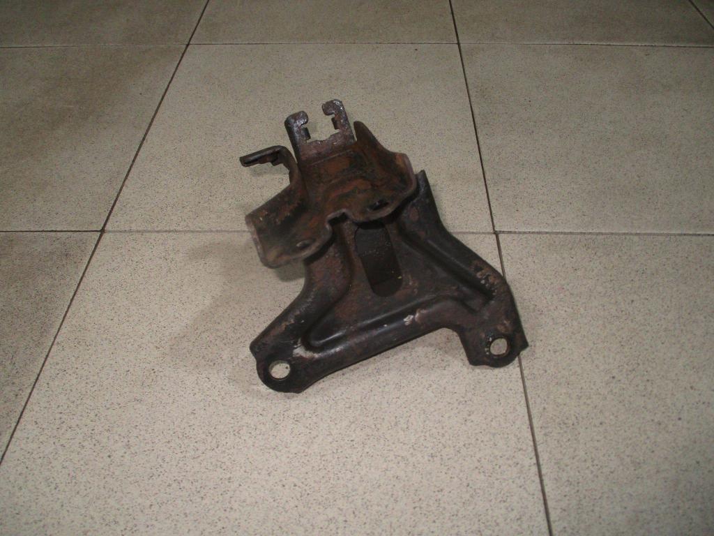 Опора КПП левая, 1000 рублей, Пермь