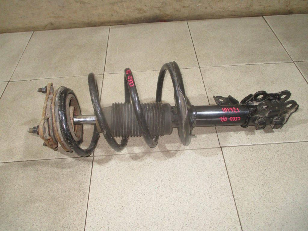 Амортизатор передний левый, 1500 рублей, Пермь