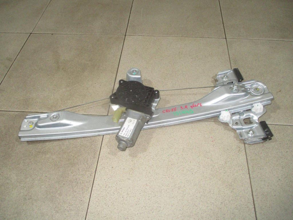 Стеклоподъемник задний правый, 1000 рублей, Пермь