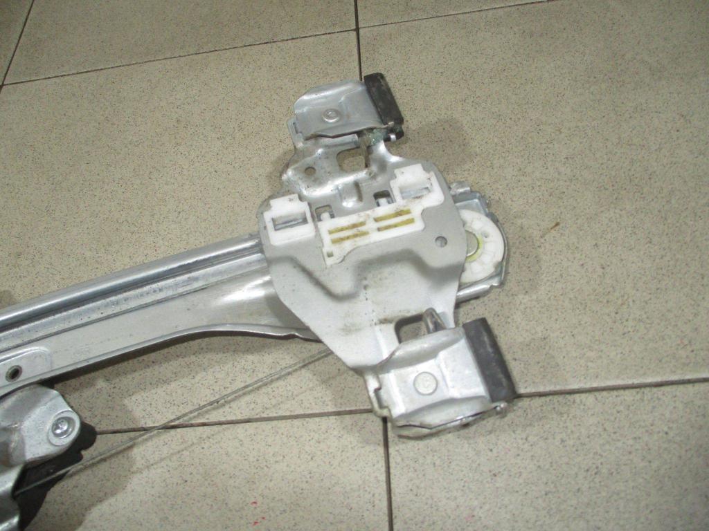 Стеклоподъемник задний правый, 1000 рублей, Пермь