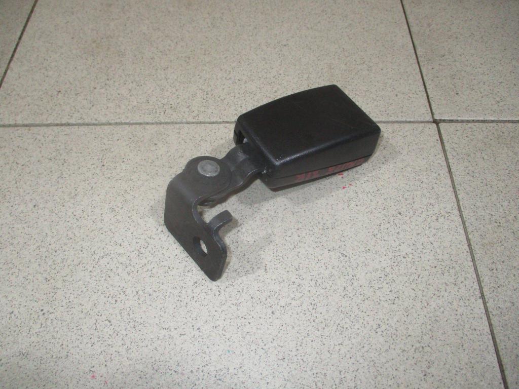 Ответная часть ремня безопасности, 500 рублей, Пермь