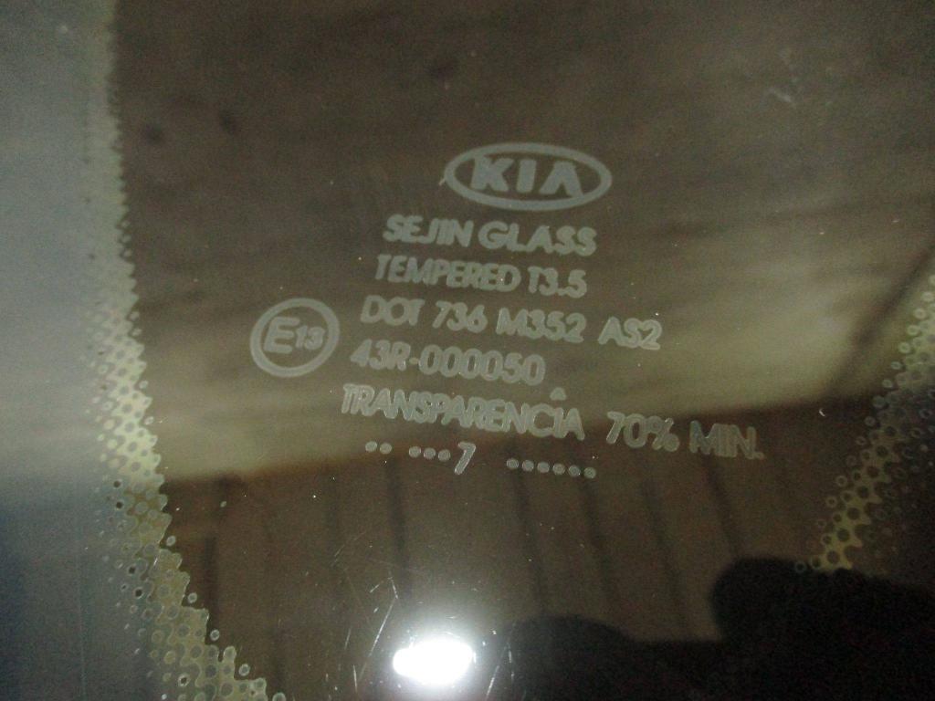 Стекло кузовное глухое правое, 1000 рублей, Пермь