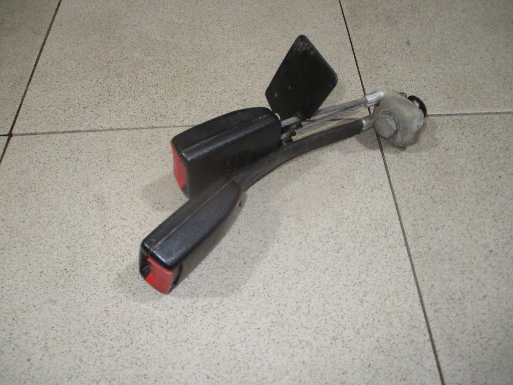 Ответная часть ремня безопасности, 500 рублей, Пермь