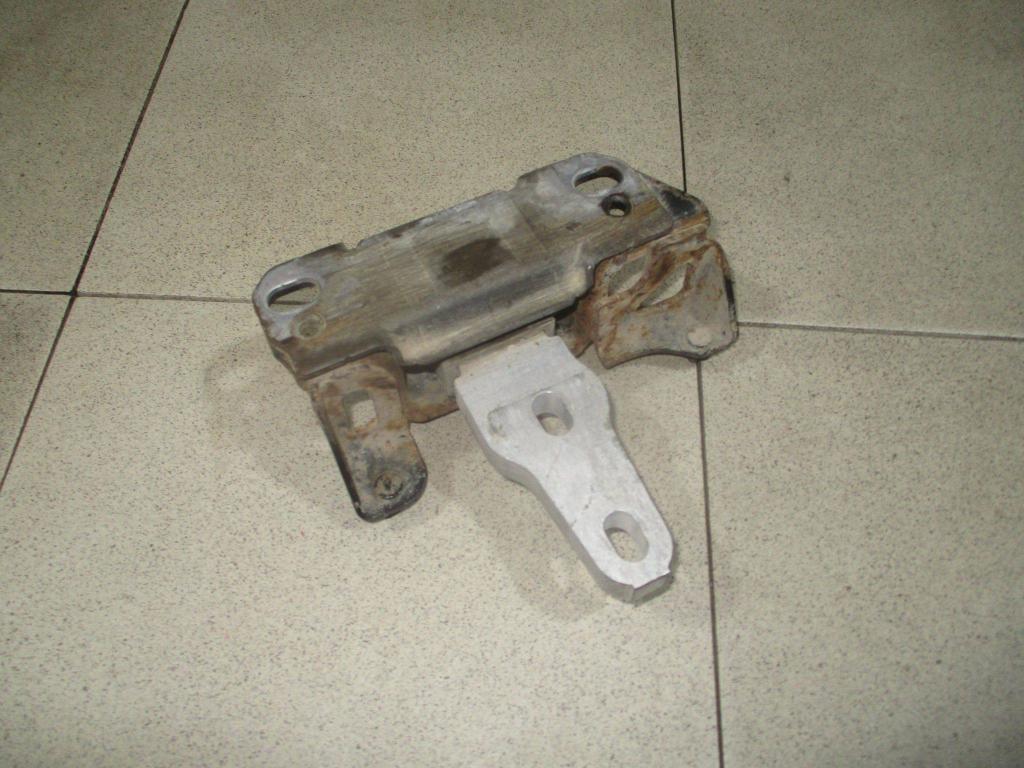 Опора КПП левая, 3500 рублей, Пермь