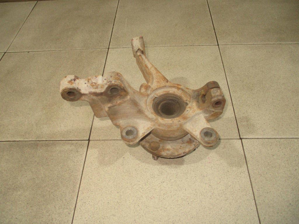 Кулак поворотный передний правый, 3500 рублей, Пермь