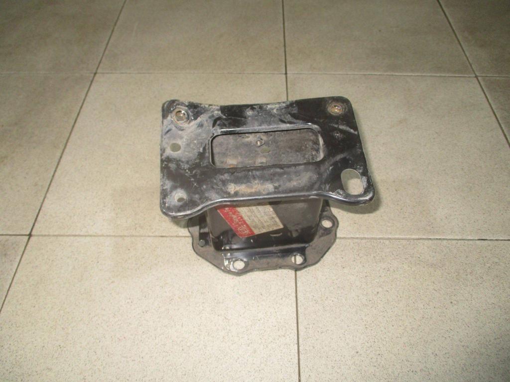 Кронштейн усилителя переднего бампера правый, 2000 рублей, Пермь