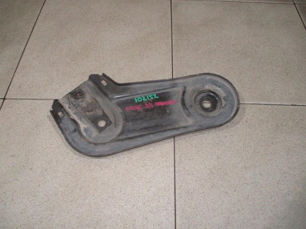 Кронштейн крепления переднего стабилизатора, 500 рублей, Пермь