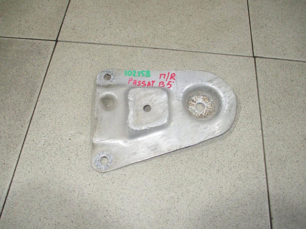 Кронштейн подрамника, 500 рублей, Пермь