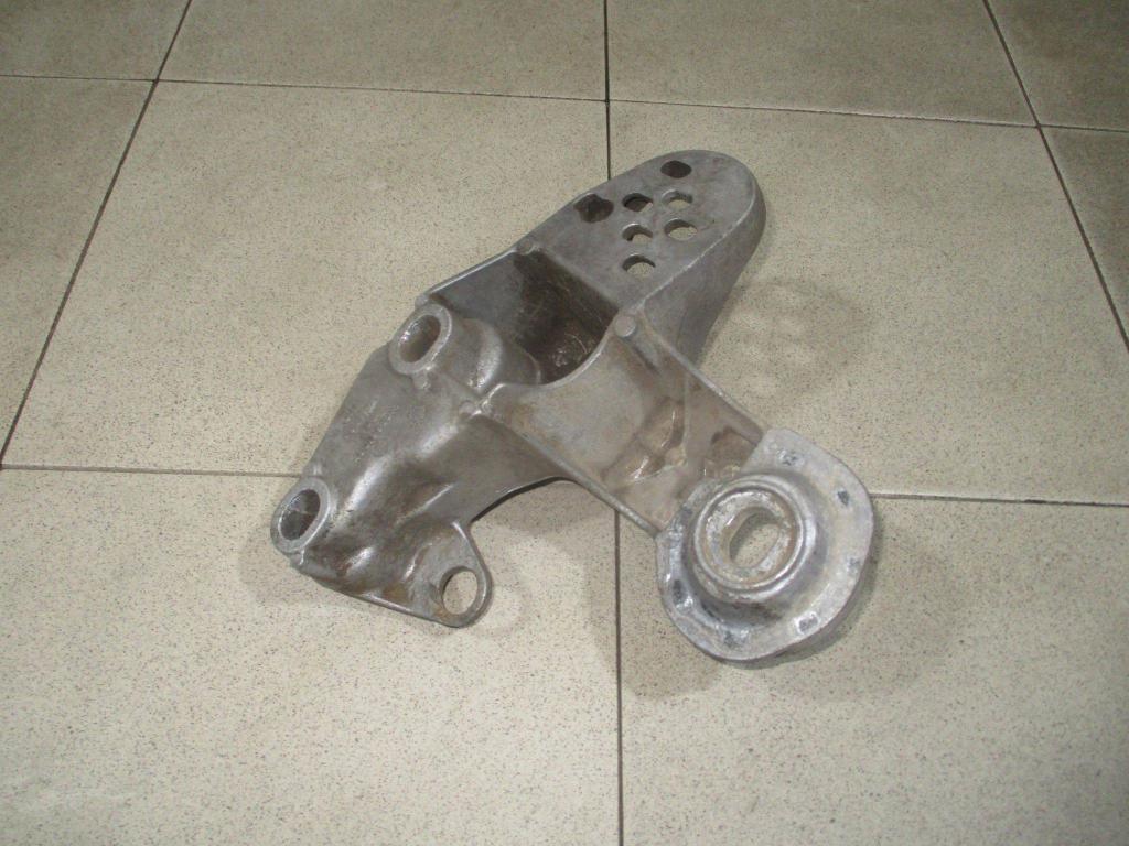 Кронштейн опоры двигателя, 900 рублей, Пермь